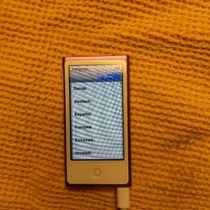 Purple ipod nano (7th gen)